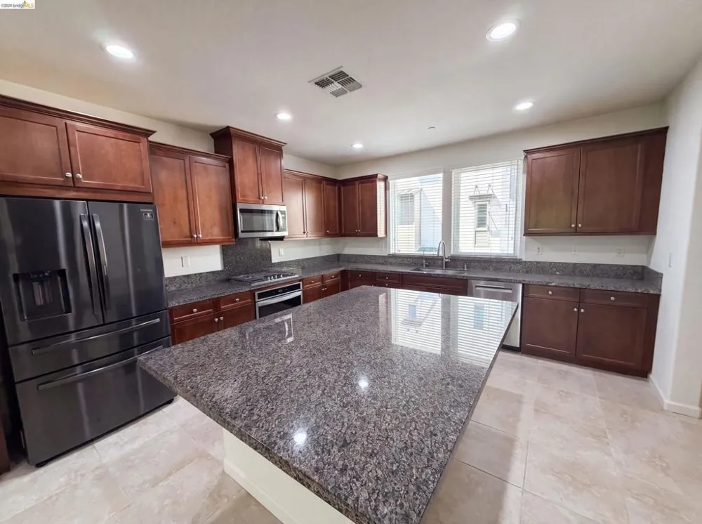 5731 El Dorado Ln Dublin, CA 94568