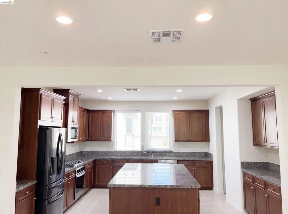 5731 El Dorado Ln Dublin, CA 94568