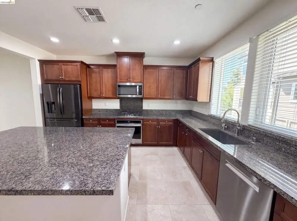 5731 El Dorado Ln Dublin, CA 94568