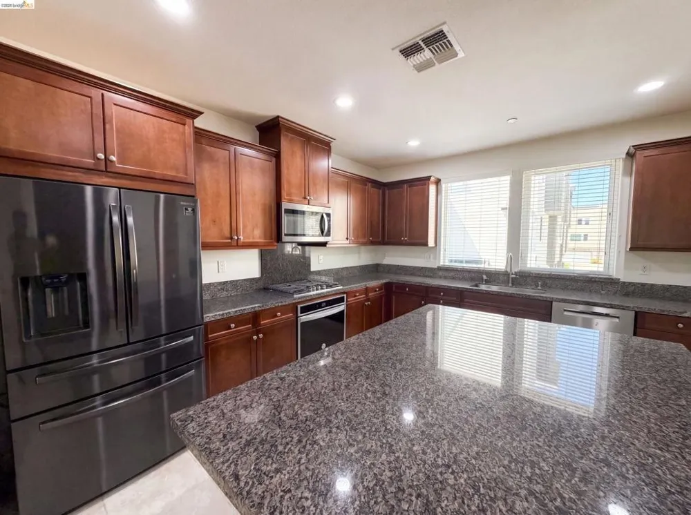 5731 El Dorado Ln Dublin, CA 94568