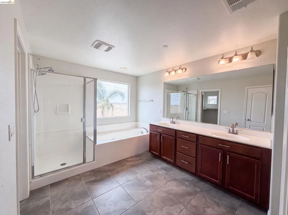 1519 Sycamore Dr Oakley, CA 94561