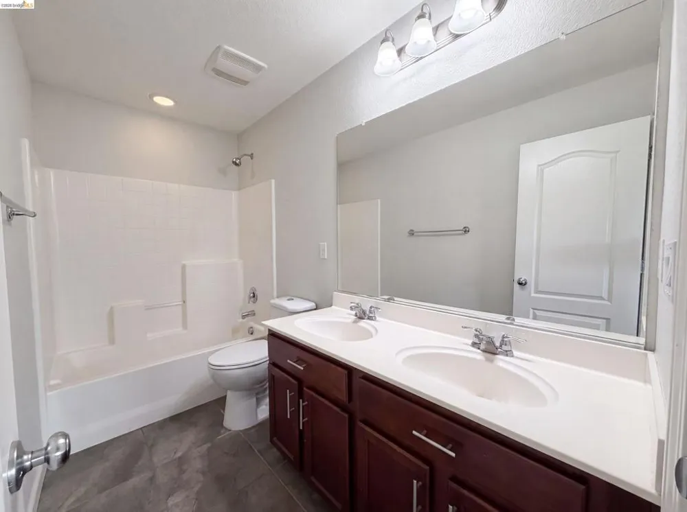 1519 Sycamore Dr Oakley, CA 94561