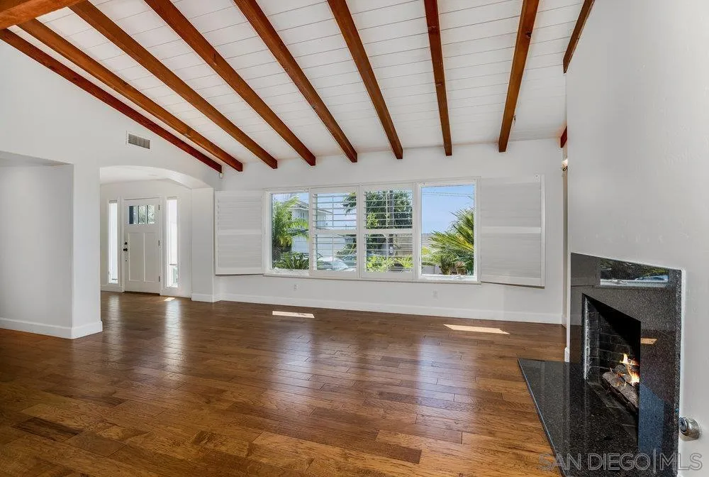 5247 Chelsea La Jolla, CA 92037