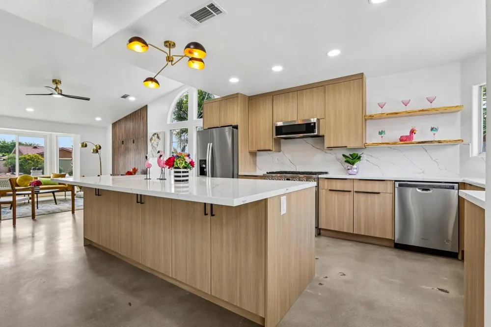 1941 Marguerite Street Palm Springs, CA 92264