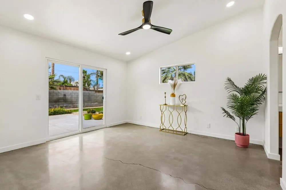 1941 Marguerite Street Palm Springs, CA 92264