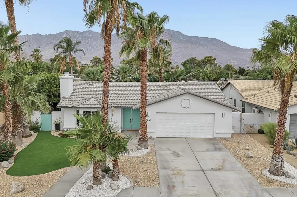 1941 Marguerite Street Palm Springs, CA 92264