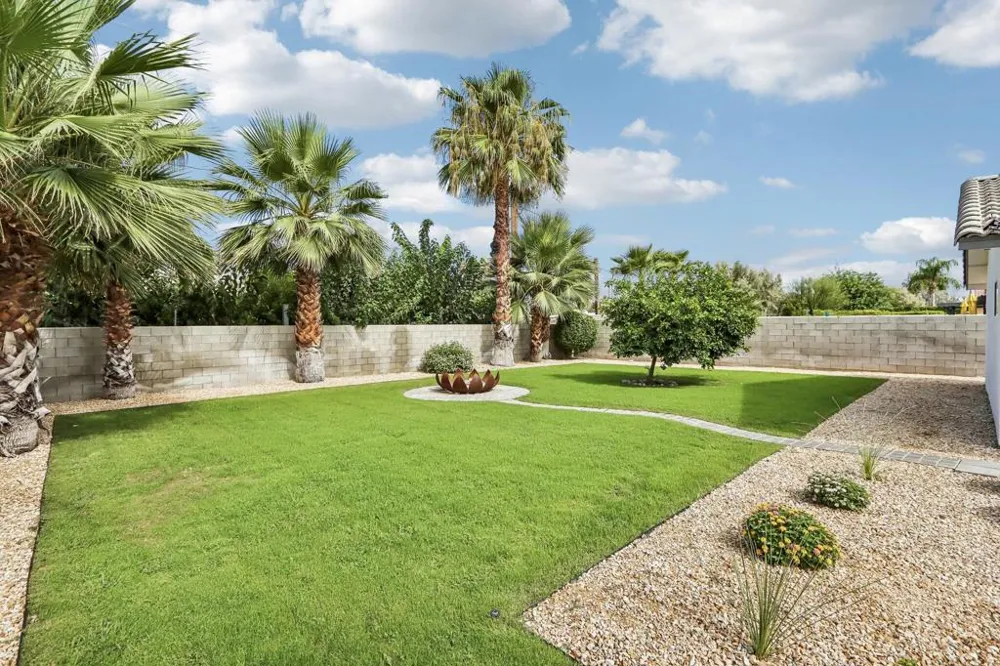 1941 Marguerite Street Palm Springs, CA 92264
