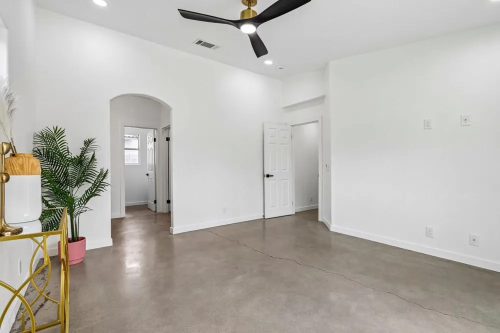 1941 Marguerite Street Palm Springs, CA 92264