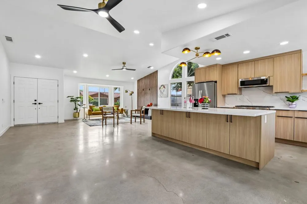1941 Marguerite Street Palm Springs, CA 92264