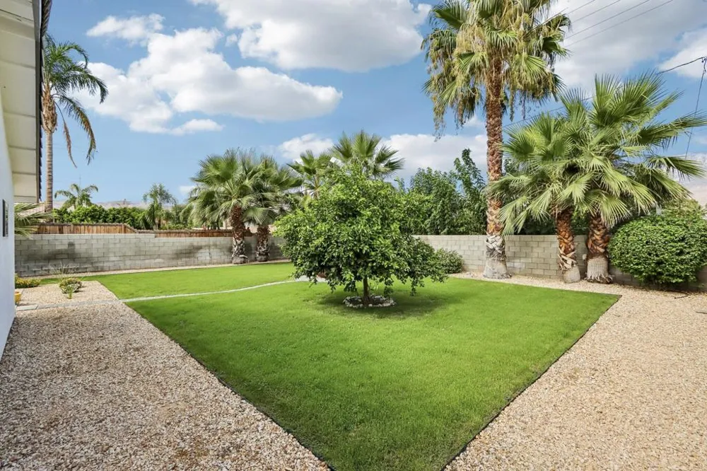 1941 Marguerite Street Palm Springs, CA 92264