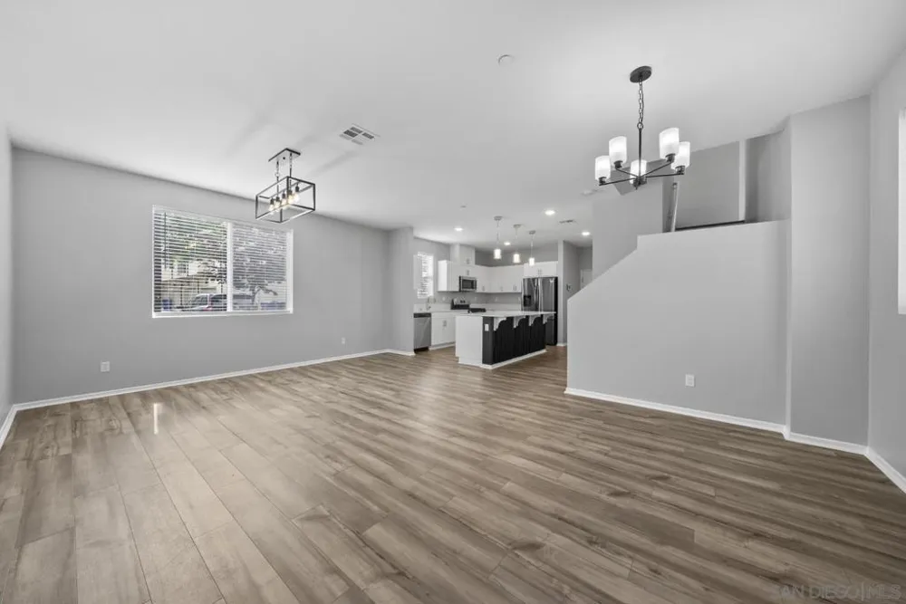 5223 Surfwalk Way #111 San Diego, CA 92154