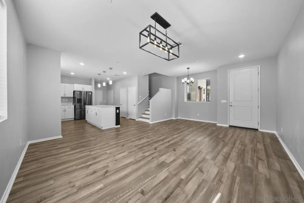 5223 Surfwalk Way #111 San Diego, CA 92154