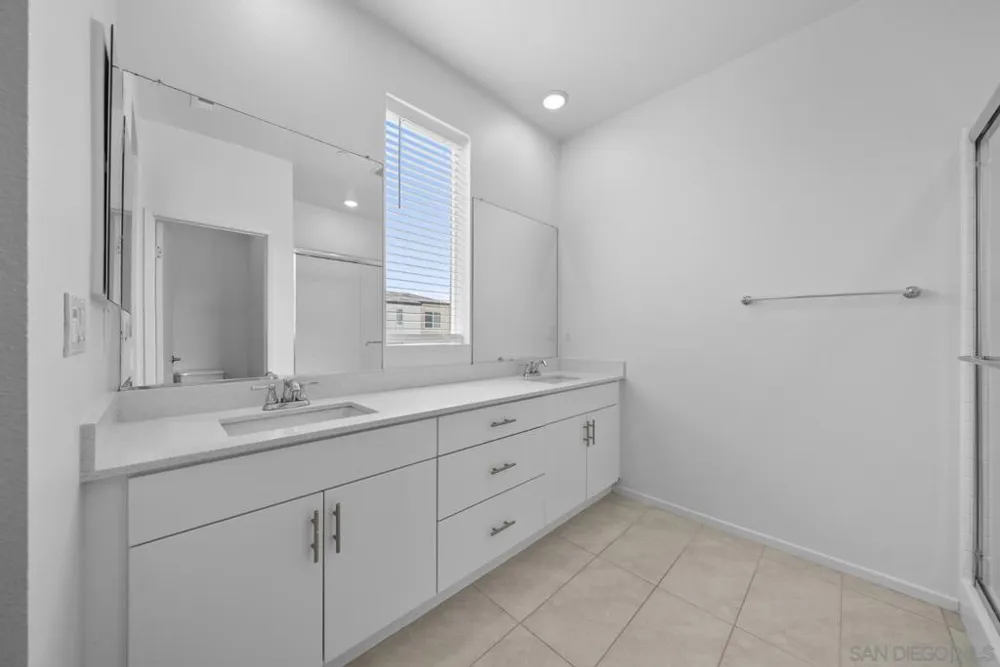 5223 Surfwalk Way #111 San Diego, CA 92154