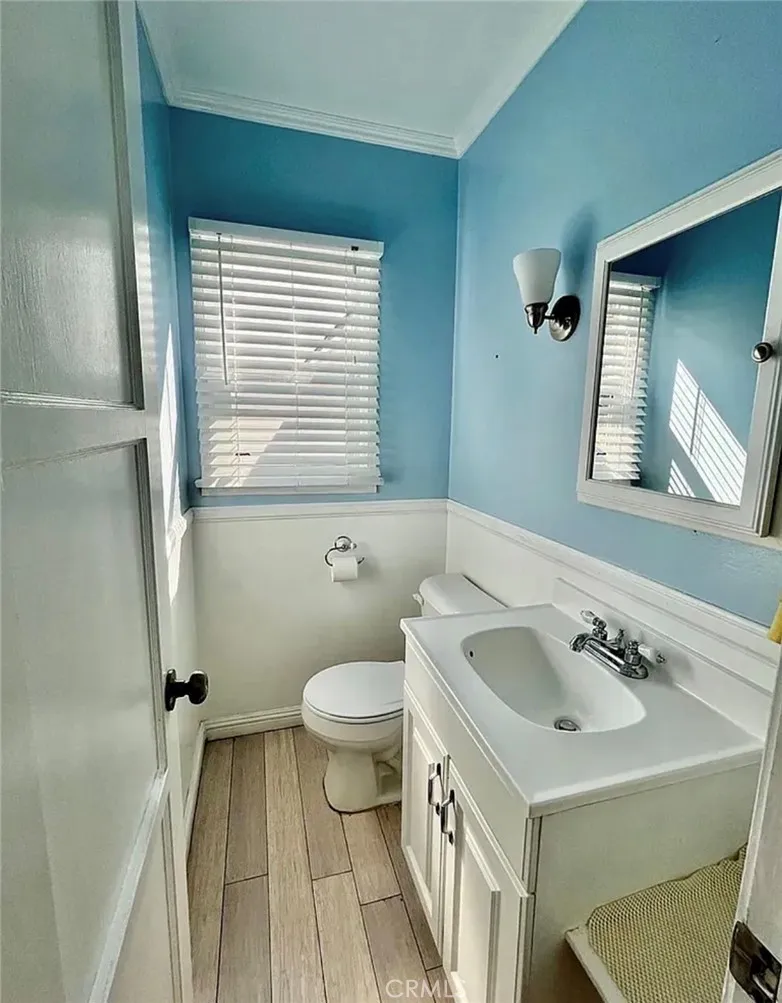 12454 Kling Studio City, CA 91604