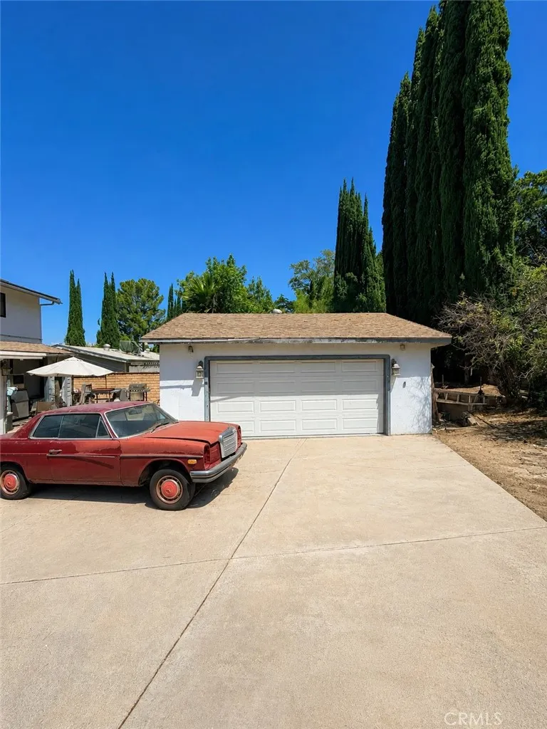 18925 Cedar Valley Newhall, CA 91321