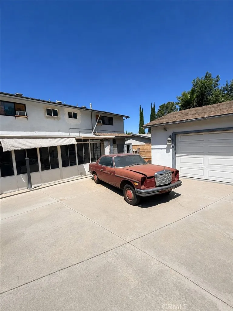 18925 Cedar Valley Newhall, CA 91321