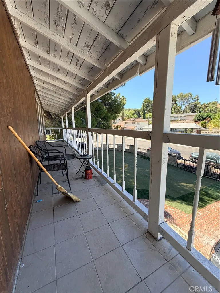 18925 Cedar Valley Newhall, CA 91321