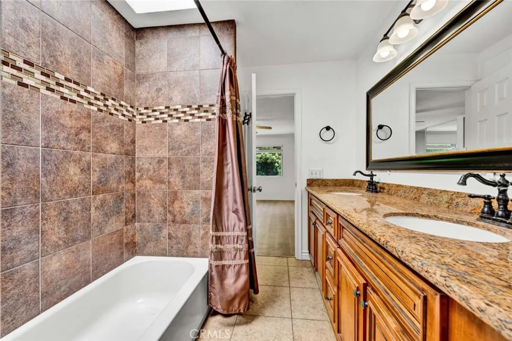 23432 Caminito Salado Laguna Hills, CA 92653