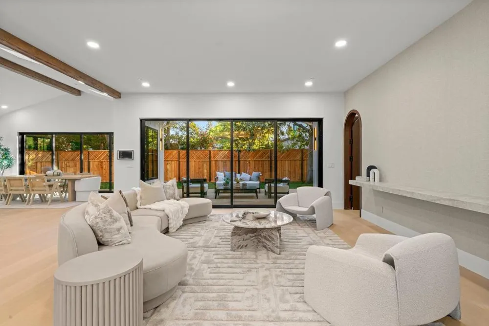 15 San Juan Avenue Menlo Park, CA 94025