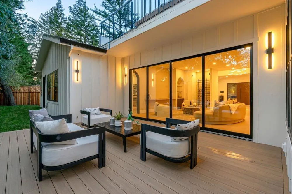 15 San Juan Avenue Menlo Park, CA 94025