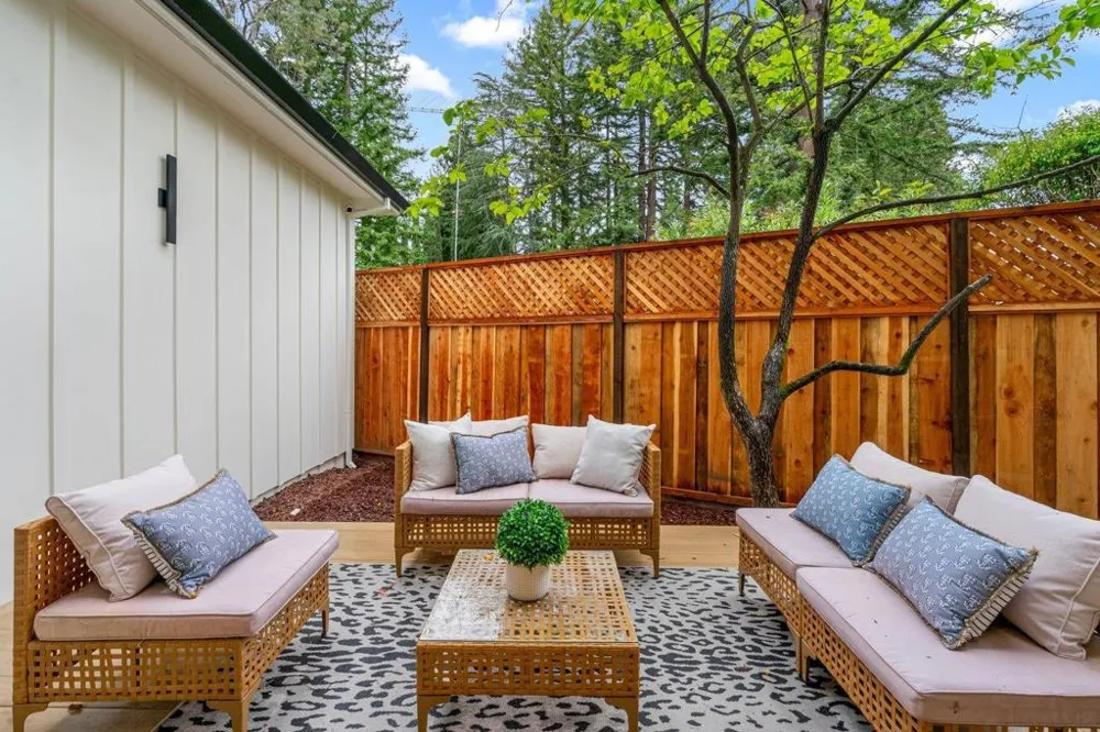 15 San Juan Avenue Menlo Park, CA 94025