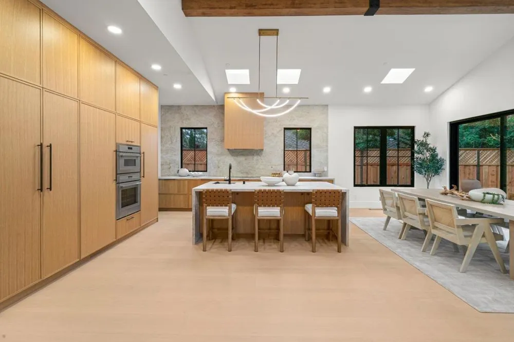 15 San Juan Avenue Menlo Park, CA 94025