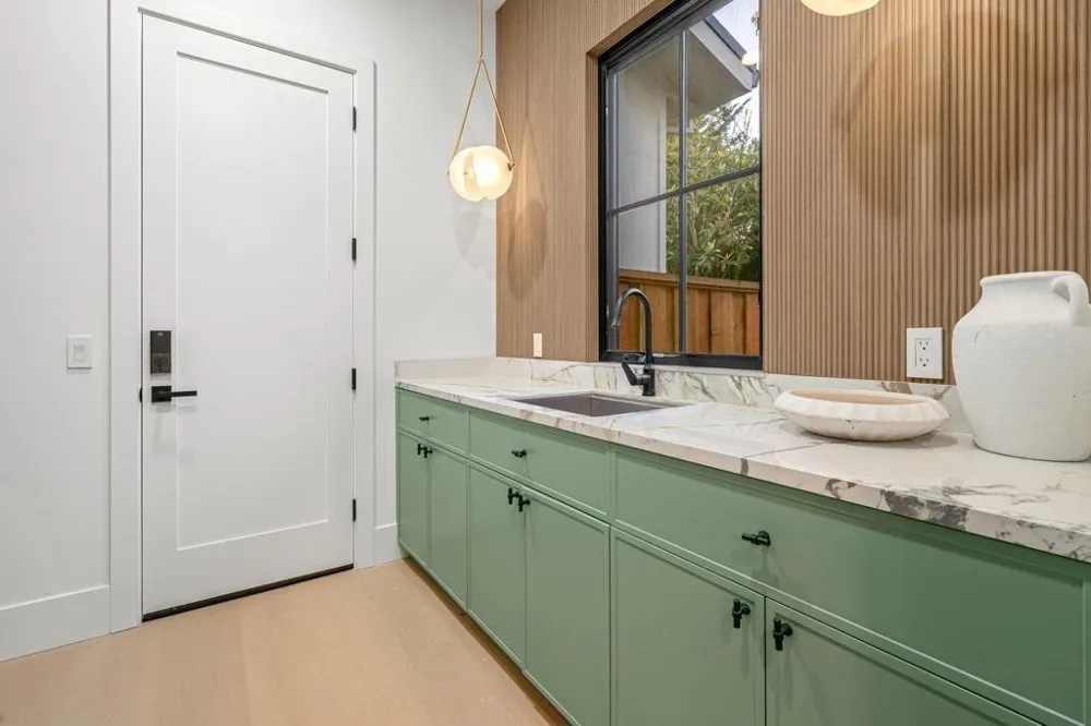 15 San Juan Avenue Menlo Park, CA 94025