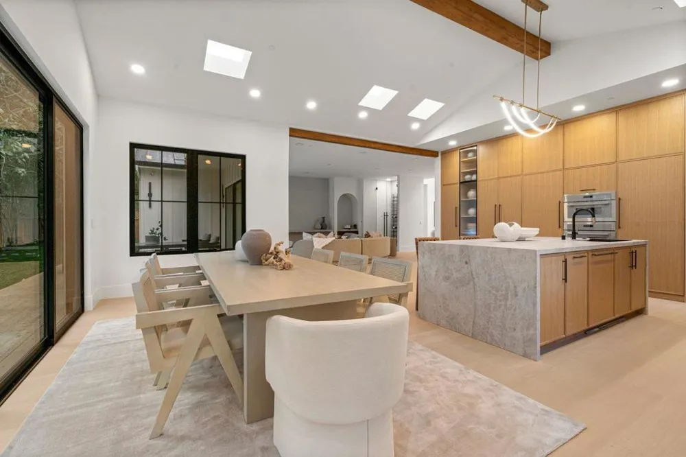 15 San Juan Avenue Menlo Park, CA 94025