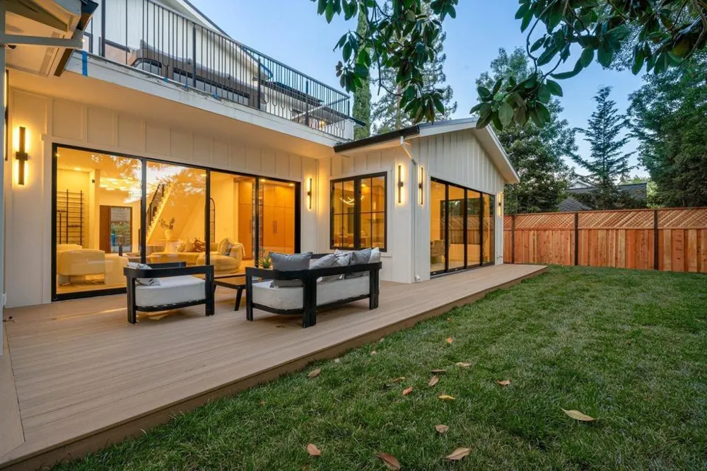 15 San Juan Avenue Menlo Park, CA 94025