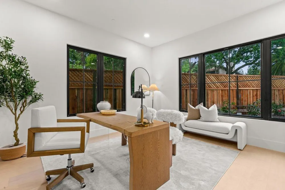 15 San Juan Avenue Menlo Park, CA 94025