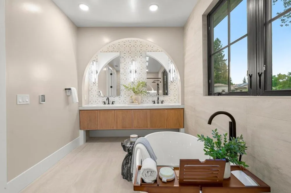 15 San Juan Avenue Menlo Park, CA 94025