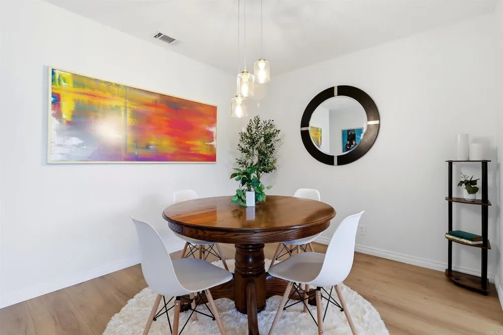 1039 Plover Way Oceanside, CA 92057