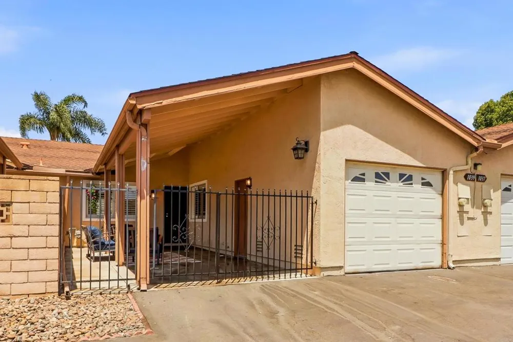 1039 Plover Way Oceanside, CA 92057
