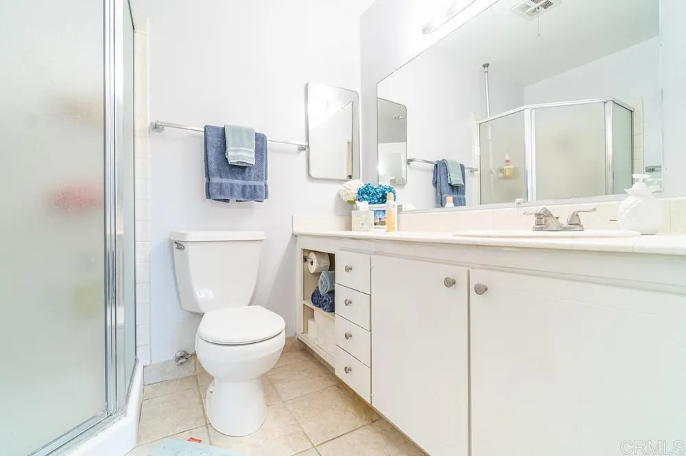 818 E Washington Avenue Escondido, CA 92025
