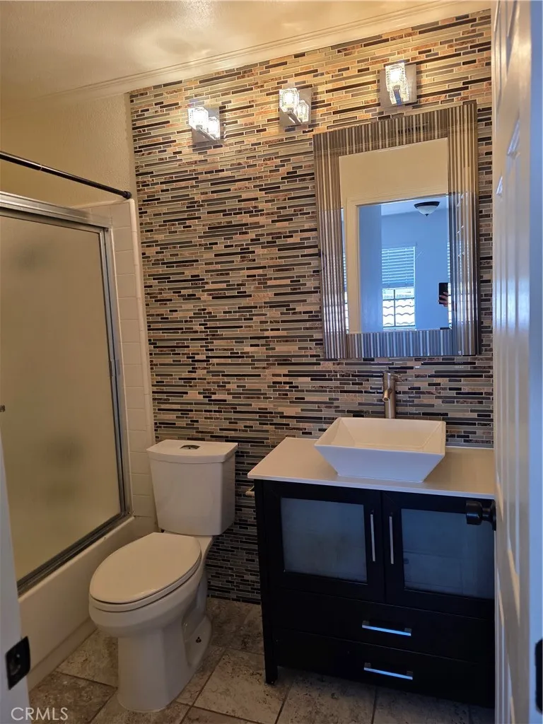 6767 Pheasant Oak Park, CA 91377