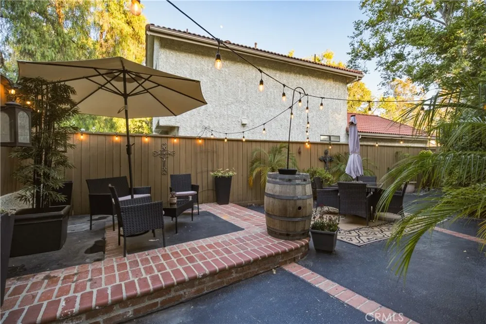 6767 Pheasant Oak Park, CA 91377