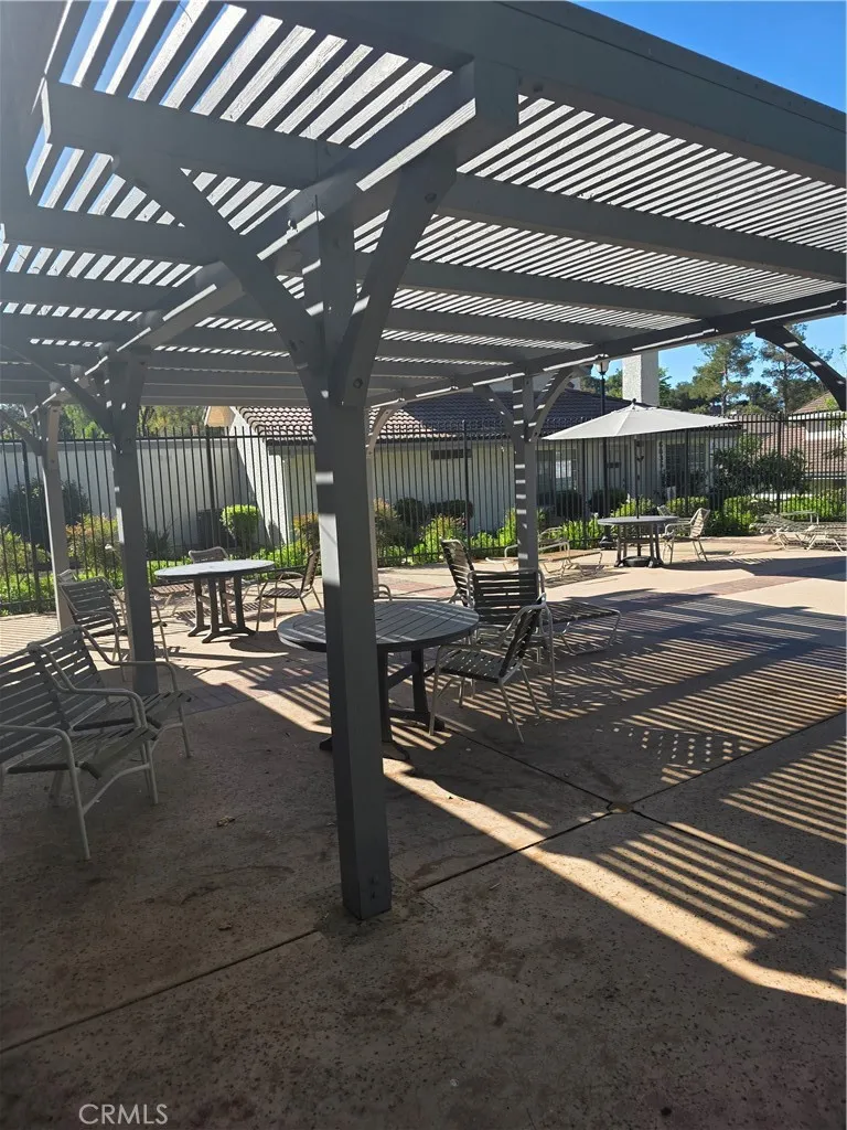 6767 Pheasant Oak Park, CA 91377