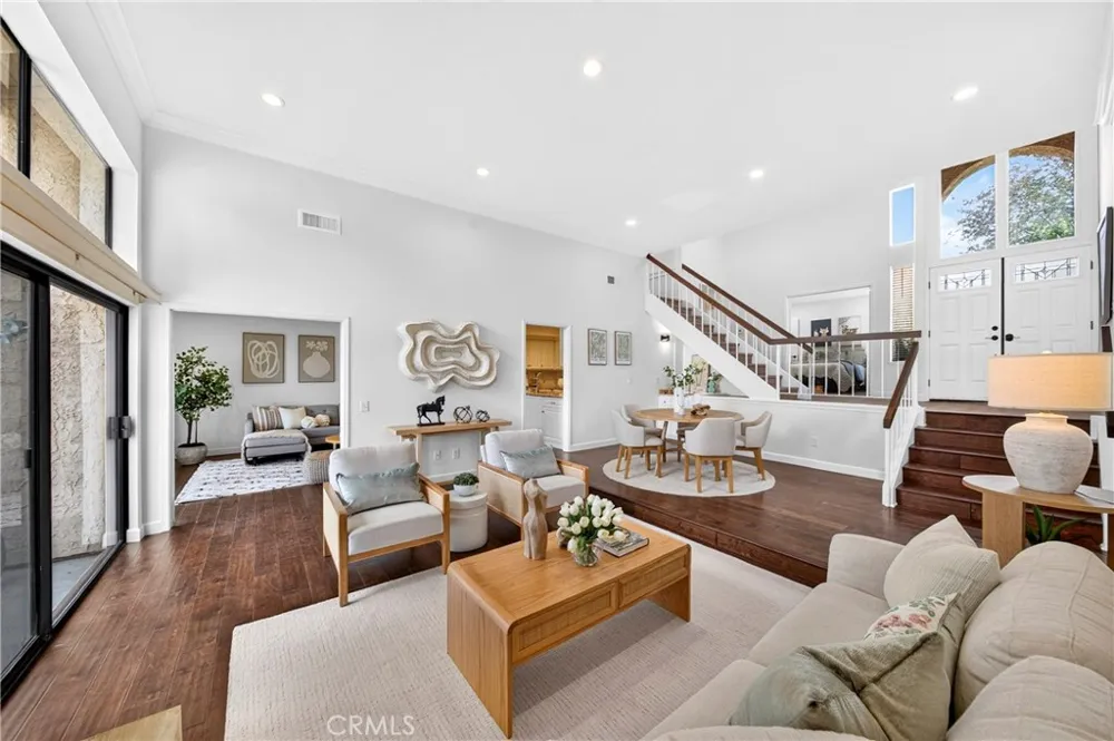 636 Colonial Circle Fullerton, CA 92835