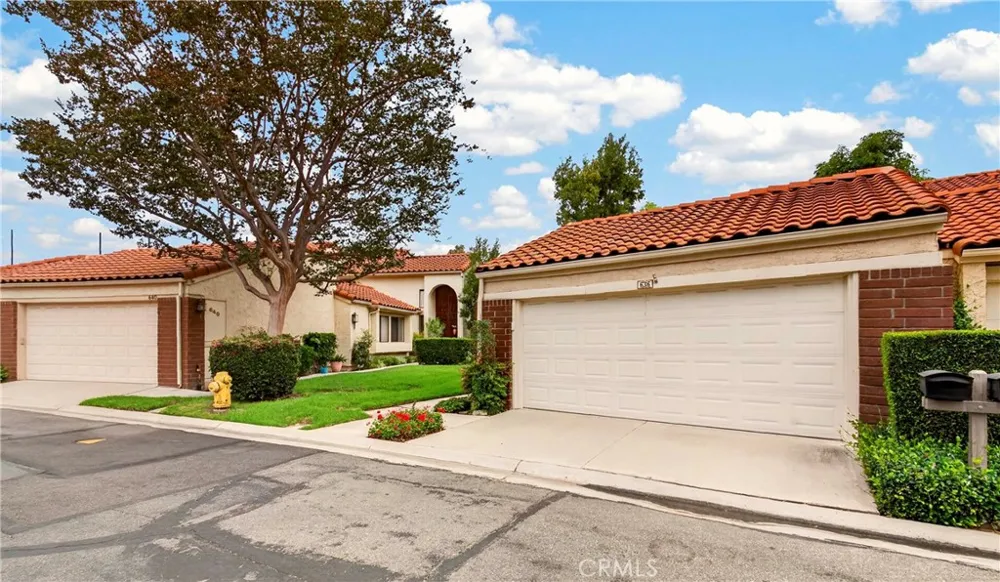 636 Colonial Circle Fullerton, CA 92835