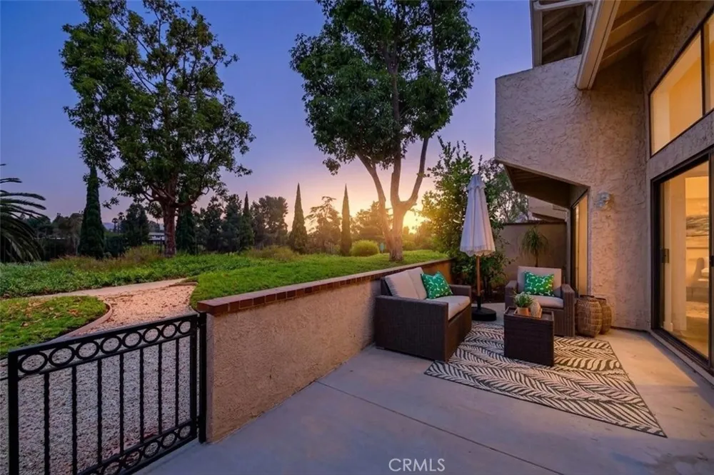 636 Colonial Circle Fullerton, CA 92835