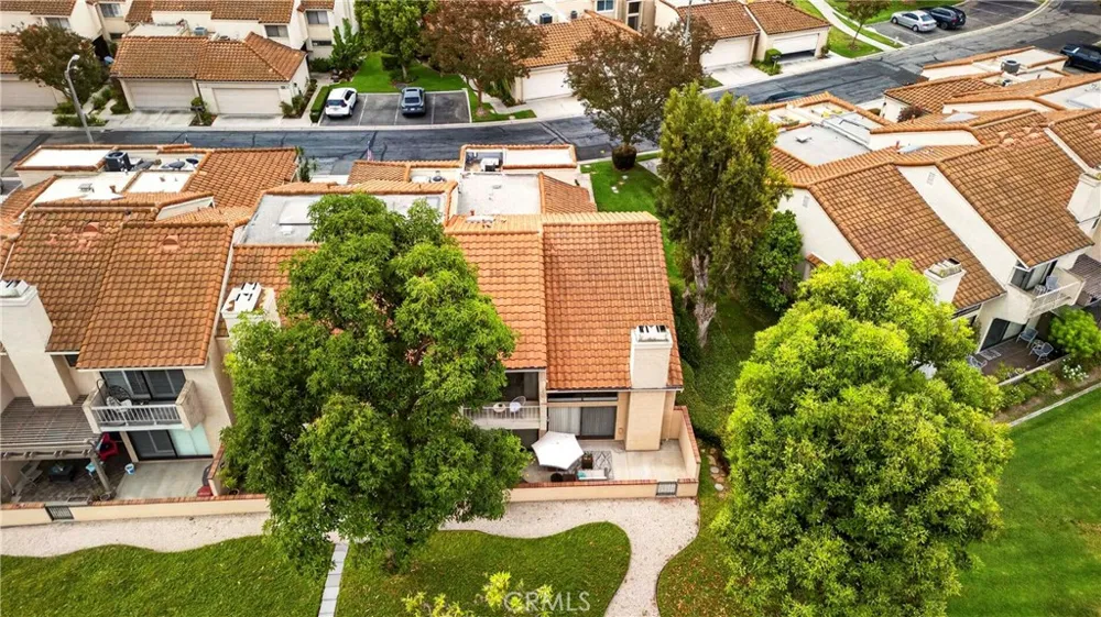 636 Colonial Circle Fullerton, CA 92835