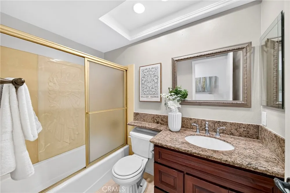 636 Colonial Circle Fullerton, CA 92835