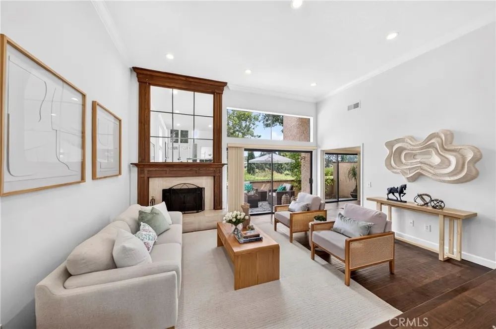 636 Colonial Circle Fullerton, CA 92835