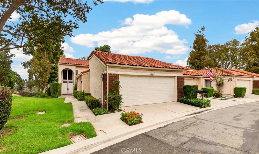 636 Colonial Circle Fullerton, CA 92835