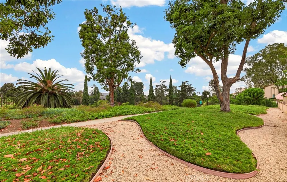636 Colonial Circle Fullerton, CA 92835