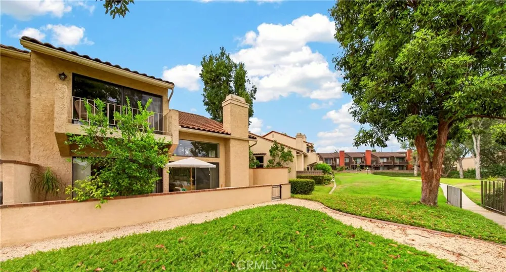 636 Colonial Circle Fullerton, CA 92835