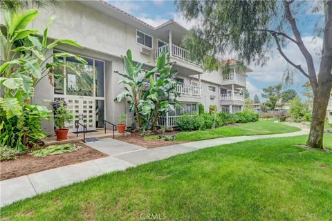 2399 Via Mariposa W Unit 1-F W