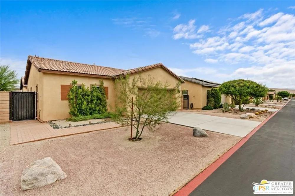 67377 Rio Naches Road Cathedral City, CA 92234