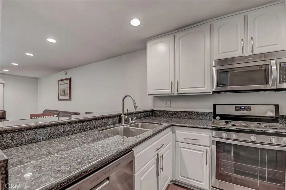 322 Orange Blossom Irvine, CA 92618