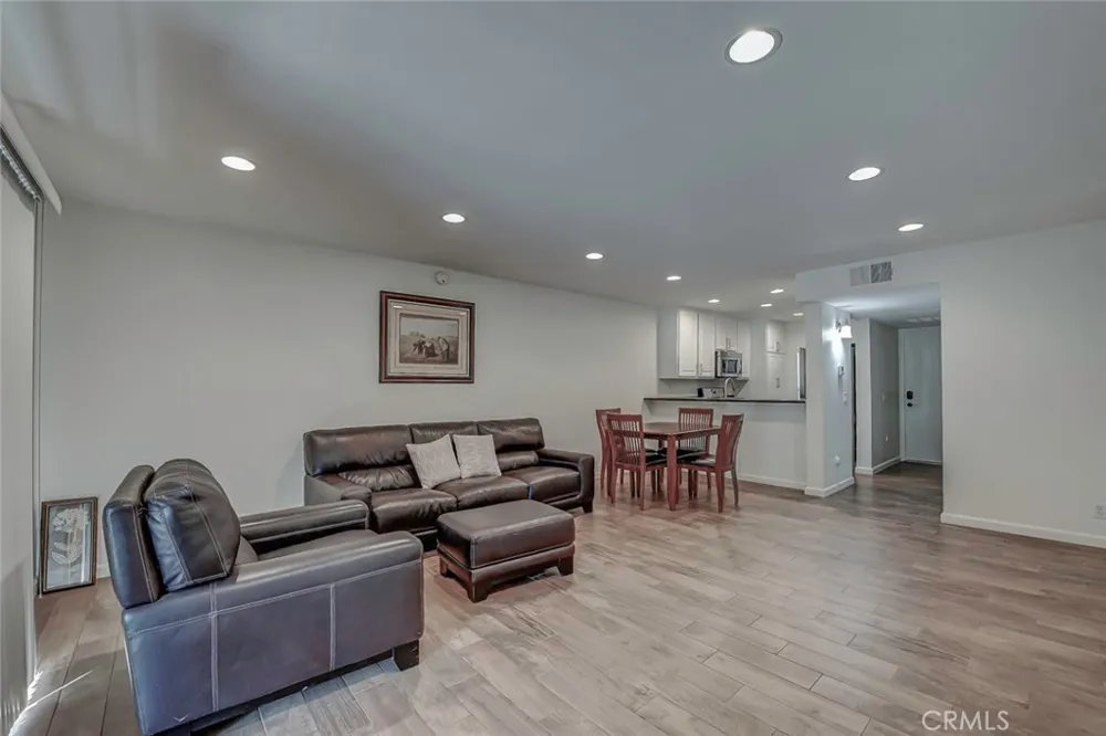 322 Orange Blossom Irvine, CA 92618